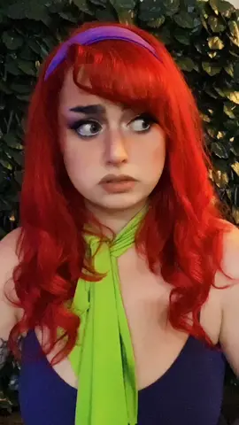 #daphne#fred#scoobydoo#velma#cosplay#cosplayer#cosplaygirl#daphnecosplay#velmacosplay#fredcosplay#scoobydoocosplay#costume#mysterymachine