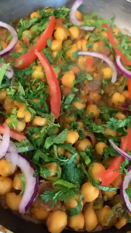My family favorite chatpata chana Masala. its tangy/spicy/ sweet😋. pls share this videos friends. easy and delicious try#manistyle321 #foryou #fyp