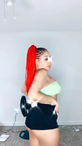 A quien le dedicarías esta canción ? Ya me sigues en instagram: liljane97 ❤️