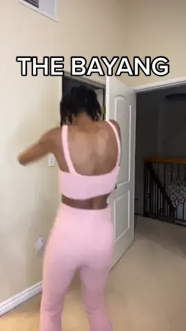 I was doing my first twist out.. then suddenly I had this genius idea 💡