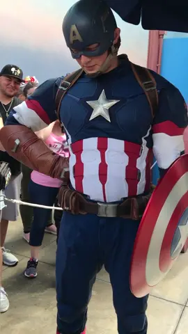 Captain America/Thanos #marvel #disney #cosplay #captainamerica #thanos