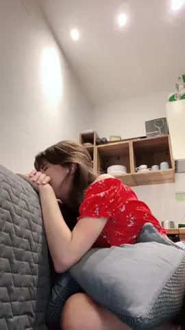 Quando você ta naquele momento sofrência e a música pausa bem na hora... 😭🤣 #momentosofrencia #musicapausa #comedia #memebrasil #geracãotiktok #fyp