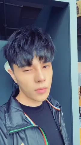 Wink with me