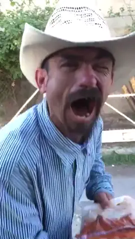 Se va hacer o no se va hacer?! #carnitaasada #friday #vierneschevero #fyp