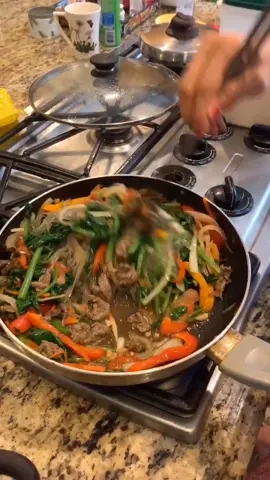 🌈Japchae😤 #koreanmomcooks #koreanfood #japchae #korean #food #koreanmom #korea #Recipe #homecooking #EasyRecipe #rainbow