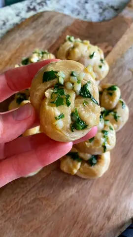 Reply to @katiefaulkner27 Trump can’t stop me from making weird things into bread just yet😂 #ramsayreacts #garlicknots #tofu #vegan #pizzadough #fyp