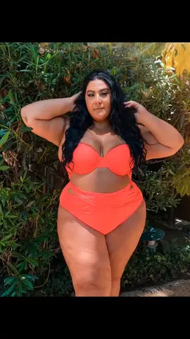 Weekly round up of ootds 🍉🔥 Hope you like! #Mipan #fyp #InMyAEJeans #curvy #curvytiktok #bikinichallenge #plussize #plusfashion #bodypositivity #fun