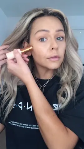 My new fav thing to do 💁🏼‍♀️ #baking do you bake? #notamua #mummy #hbdtiktok #contour #contouring101