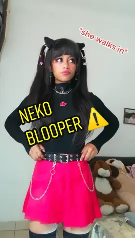 Blooper⚠️, my mom came in and literally stood there not saying anything, and I forgot the whole dance😂😂.. #relatableanime #fyp