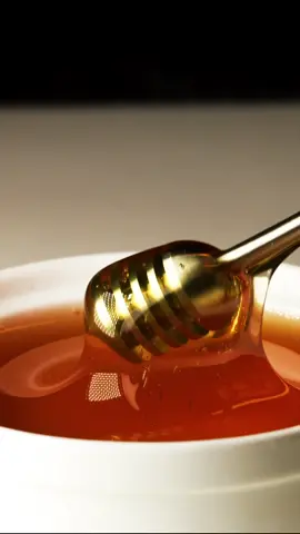 Welcome to high quality satisfying honey Tik Tok 🍯 #TikTokRecipe #satisfying #honey #oddlysatisfying