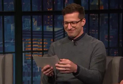 is this john? anyways here’s a spot on impression by #andysamberg and #sethmeyers #johnmulaney #nocontext #fyp :)