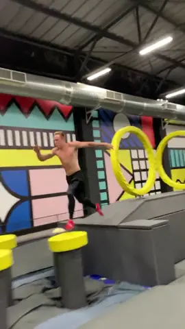 Сыграли в догонялки с @aleksandr_kireev_ #лето2020 #спортлетом #ninjawarrior #workout