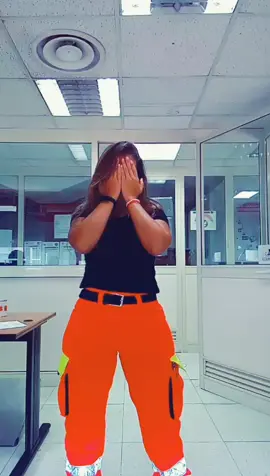 Ultime 12ore e poi...ferieeeeee #118 #infermieradance #ballachetipassameglio #lavorarecolsorriso #centraleoperativa #neiperte #perte #tiktok #ferie