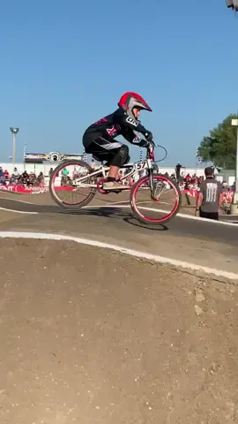 Killing it!! #bmx #bmxboy #intermediate