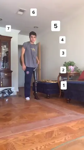 Hit the 3 twice but let’s just ignore that...#fyp #prostheticleg #amputee #oneleg