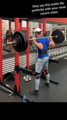 hE sKiPs LeG dAy . 300lbs. don’t attack me bc you squat more. this is heavy for me #fyp