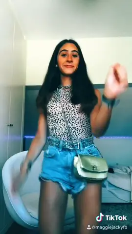 Conheçam me um bocadinho melhor!!🦋 #fyp #foryoupage #trend