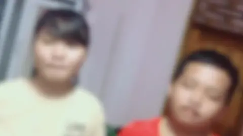 Chị chị em em ❤️😊🙆🏻‍♂️