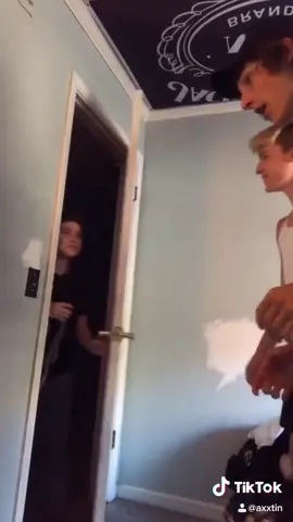 We’ve ruined him😢 insta: @axxtin @j0shbean #foryou #littlebrother #thingsgotweird #StanleyCup