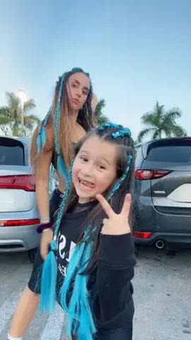 Bailando como un pez en el agua 💦 #agua @jbalvin @tainy 👶🏻 @camig_dancer