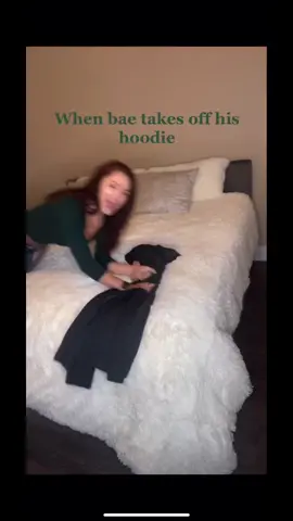 Bigger the hoodie the more comfy they are. #newfitfeelin