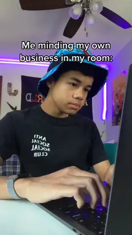 a cinematic masterpiece. #fyp #foryou #viral #trending #moodflip #JustVisiting #comedy