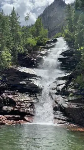 Weekends are for waterfalls #songofthesummer #waterfall #colorado #hike #travel #vanlife #america #livingmybestlife #explore #nature