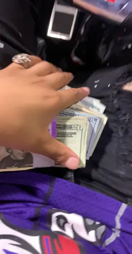10 bands in my pocket had to wrestle it out 😂💸