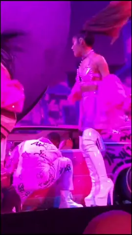 Have u seen Ariana live?💍💍💍💍💍💍💍 #foryou #fy #fyp #arianagrande #swt #7rings #tiktok #concert