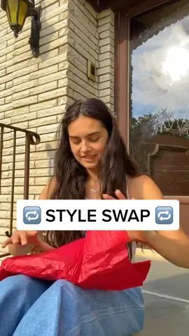 style swap with @queenmillicentgrace <3 tag small businesses you’d recommend in the comments! ig: emmarogue #styleswap #stylebundle #SmallBusiness