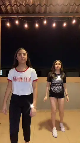 bailando una coreo viejita de cuando estábamos en @intuition.dance 🥺🤍@carlaamarianaaa #fyp #foryoupage #parati #dance