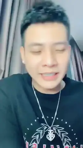 Trong lúc đợi Mv mới của Quân, mọi người cùng nghe lại một bản cover cũ nhé: Giá như em nhìn lại.