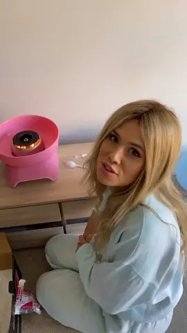The Candy floss maker