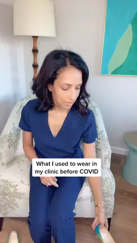 This shoe is too pretty to throw around. IG: drrupawong #highheels #tiktokdoc #ophthalmology