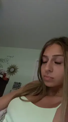 No reason to this video other than the fact I love this song