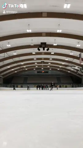 Reposting my most popular video! 80% of the comments were about my sweatshirt#Snapshot #repost#aeshetic #hockey#fyp#foryou#RockinCollege