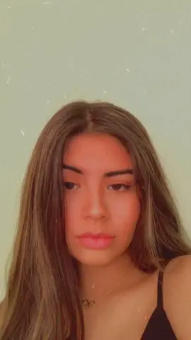 it’s the bad camera quality for me #foryoupage #fyp #greenscreen #xyzbca #GlowUp