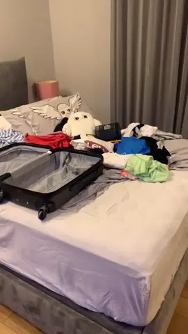 Je fais ma valise 🧳 pour aller en voyage ✨🌛🌞 # voyage # valise