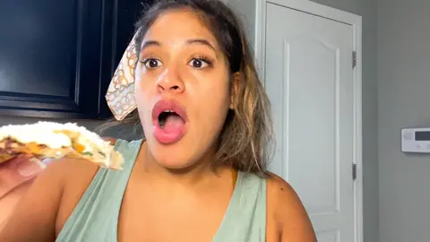 LUNCH BREAK 🥑 #tostadas #asmr #mukbang #youtubers #carmenestela