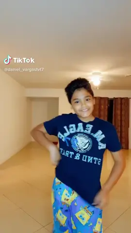 Jugando con @daniel_vargastvt7 😂😂😂