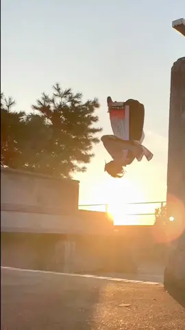 夢🦋　#胡蝶しのぶコスプレ #鬼滅の刃コスプレ #鬼殺隊 #demonslayer #shinobu #cosplay #flip #sunset #demonslayercosplay #tiktokspotlight #誰でも二次元