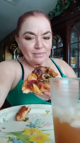 #Comer#rico#Pizza#pizzapizza#orgullocha#guate#siganme#fyp#viral#duo#buenprovecho#noengordo#SentimientosdelAlma#ConniePineda#tikyok#duo#losAmo#DLB#i❤️u