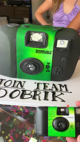 Listen to natalies moan when i cut the cake hahaha