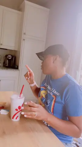 Pretty sure all moms react to this song like this #fyp #ChoresInThisHouse