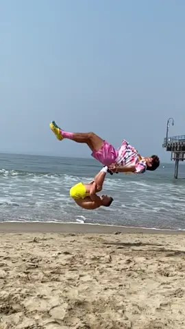 Who’s flip was higher? @soloflowflips #FitCheck