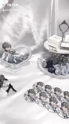 誕生日に向けてプチ祭壇作った🤍#あんスタ好きと繋がりたい #あんスタ夢女子さんとつながりたい #量産型に憧れるヲタク #あんスタ好きと繋がりたい #量産型になりたいヲタク #量産型になりきれないヲタク