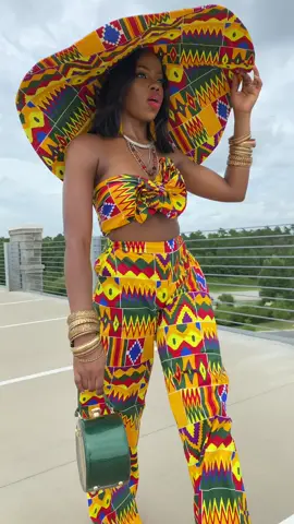 #chimzifashion #moodflip #fyp#fitcheck#fitgirl#african#TikTokFashion#myorder#blackisking #queen #foryou #OutfitChange #outfits #beyonce #StreetFashion