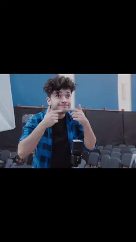 Biedny @ojwojtek 😭 #szkolneżycie #fotograf #zdjecieklasowe #szkola #komedia #fotografia