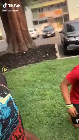 A knee race ....😆🤣😂