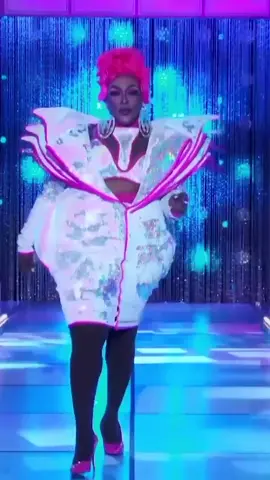 #TBT to some herstoric moments of season 12! 😍👑 #dragracefyc #dragrace #rpdr #dragqueen